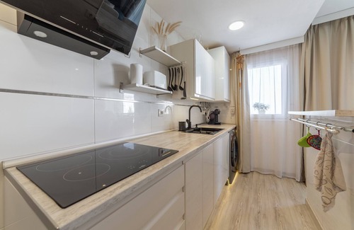 Aguadulce Apartment | Apartment "Infinito" with Sea View & Wi-Fi