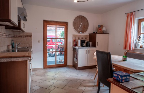 Hammersbach Apartment | Apartment 'Inge' with Mountain View, Private Terrace and Wi-Fi