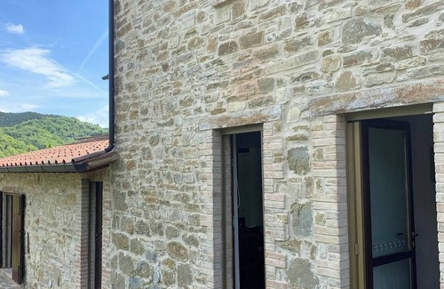 Montelovesco Apartment | Apartment on the hill between Gubbio and Perugia