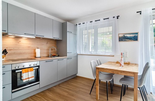 Salem Apartment | Apartment 'Jegle' with Private Terrace, Private Garden and Wi-Fi