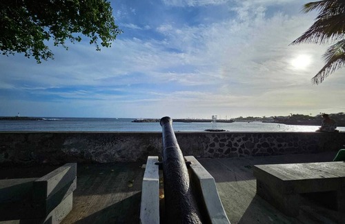 Saint-Pierre De La Reunion Apartment | Apartment Joly brise 2 in Terre Sainte near small beach/CHU