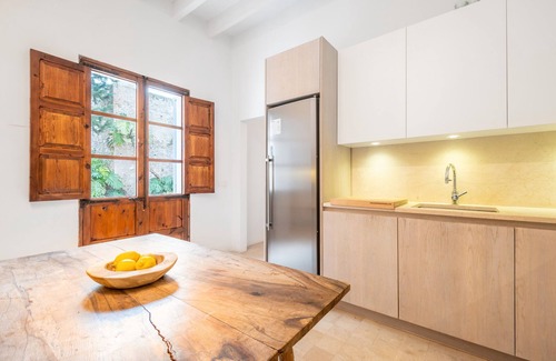 Arta Apartment | Apartment 'Josep Sanxo De La Jordana 12' with Mountain View, Private Terrace and Wi-Fi
