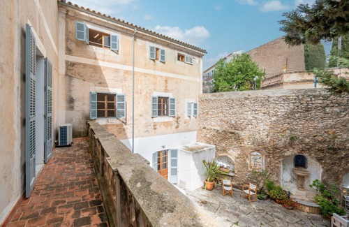 Arta Apartment | Apartment 'Josep Sanxo De La Jordana 12' with Mountain View, Private Terrace and Wi-Fi