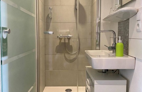 Fichtelberg Apartment | Apartment Kösseine, shower, WC, balcony - WAGNER'S Hotel and Restaurant