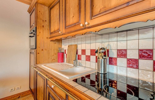 Les Houches Apartment | Apartment Kandahar - Alpes Travel - Les Houches (sleeps 4)