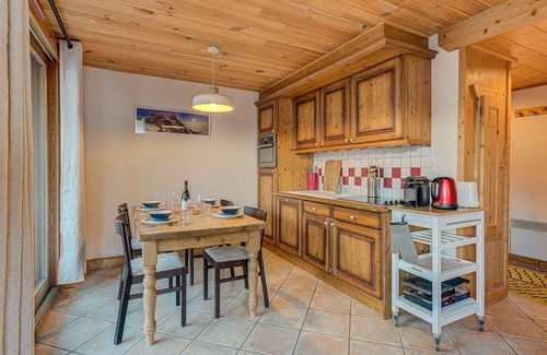 Les Houches Apartment | Apartment Kandahar - Alpes Travel - Les Houches (sleeps 4)