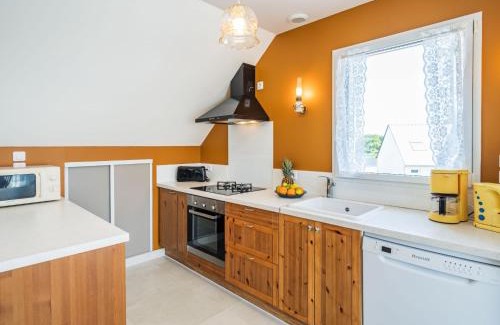 La Trinite-sur-Mer Apartment | Apartment Kerisper by Interhome