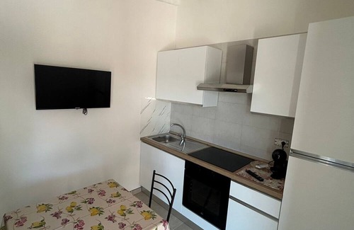 L'Assunta Apartment | Apartment 'L'Aia - 3' with Shared Pool, Wi-Fi and Air Conditioning