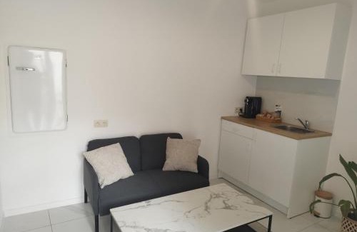 Leffe Apartment | Apartment l'Anil Garden With Garage Private