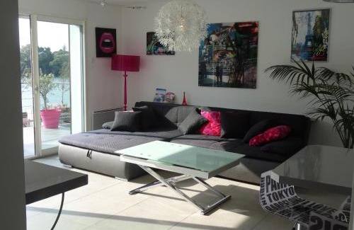 Villeneuve-le-Roi Apartment | Apartment L'Aquarius