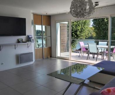 Villeneuve-le-Roi Apartment | Apartment L'Aquarius