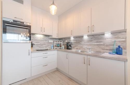 Bredene Apartment | Apartment L'Espérance d'autrefois by Interhome