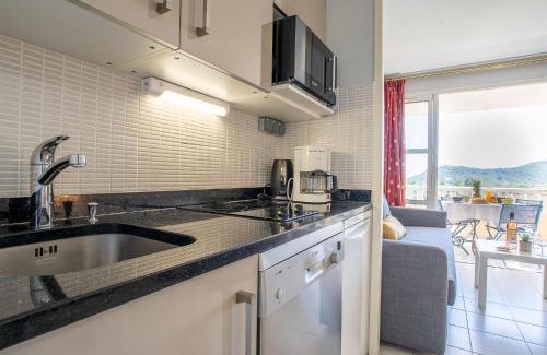 Cap Esterel Apartment | Apartment L'Esquinade P1 111 by Interhome