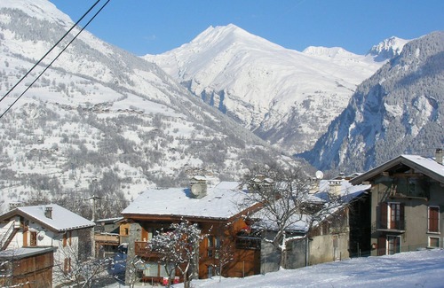 Bourg-Saint-Maurice House | Apartment Les Soldanelles Chalet Darentasia