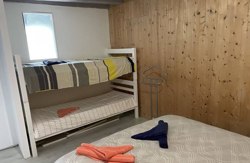 Saumur Val de Loire Apartment | Apartment 'La Pause' with Private Terrace, Shared Garden and Wi-Fi