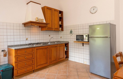 Rosignano Marittimo Apartment | Apartment 'Lavanda' with Shared Pool and Garden