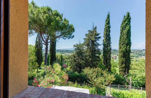 San Miniato Apartment | Apartment 'La Bella Lavanderina' with Shared Pool, Wi-Fi and Air Conditioning