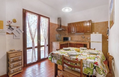 Chiocchio Apartment | Apartment 'La Cantinetta Di Barberino' with Private Terrace, Private Garden and Wi-Fi