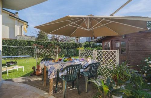 Cinquale Apartment | Apartment La casa di Alice by Interhome