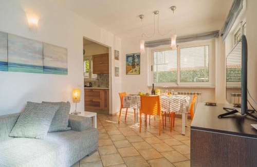 Cinquale Apartment | Apartment La casa di Alice by Interhome