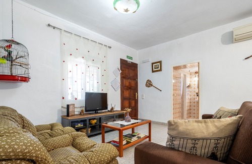 Amposta Ski Chalet | Apartment 'La Caseta Dels Iaios' with Private Terrace, Wi-Fi and Air Conditioning