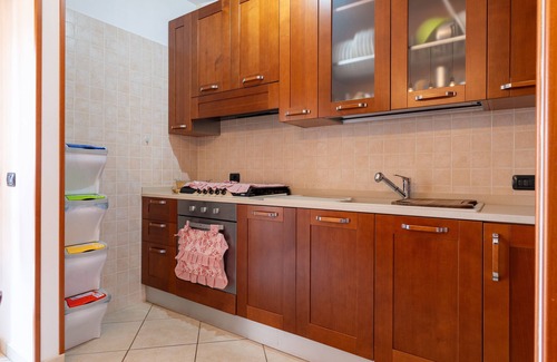 Locorotondo House | Apartment 'La Loggia Di Grazia' with Balcony, Wi-Fi and Air Conditioning