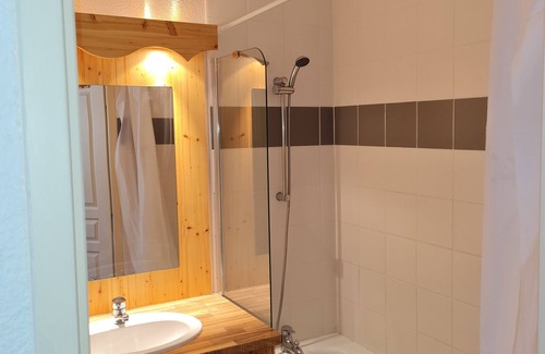 Orelle Apartment | Apartment 'La Montagne' with Private Pool, Balcony and Wi-Fi