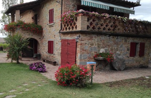Ferretto House | Apartment "La Vecchia Fornace La Casina" with Shared Pool & Wi-Fi