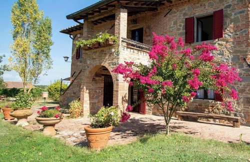 Ferretto House | Apartment "La Vecchia Fornace Casa Bianca" with Shared Pool & Wi-Fi