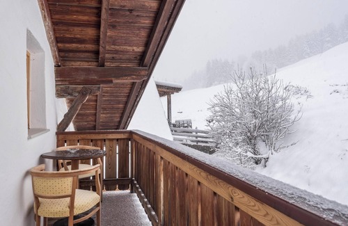 Castelrotto Apartment | Apartment 'Ladinser Hof Reiterstube' with Mountain View, Shared Garden and Wi-Fi