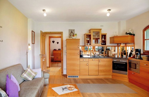 Wallgau Apartment | Apartment 'Landhaus Bergkulisse' with Mountain View, Shared Terrace and Wi-Fi