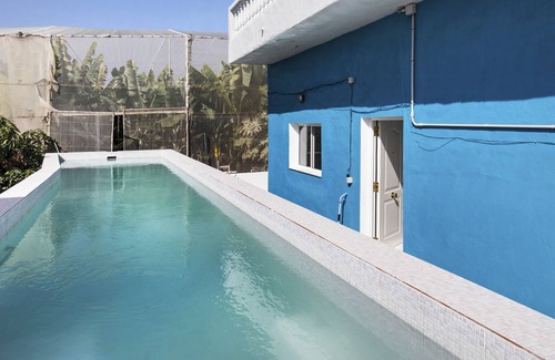 Los Llanos Apartment | Apartment 'Las Cerezas' with Mountain View, Shared Pool and Private Terrace