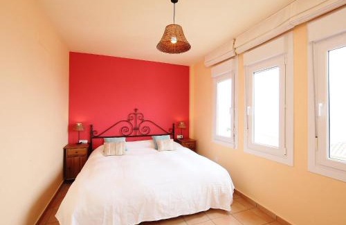 Velilla-Taramay Apartment | Apartment Las Fuentes by Interhome