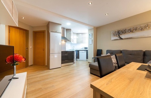 Almunecar Apartment | Apartment "Las góndolas playa" with sea views, shared pool and Wi-Fi