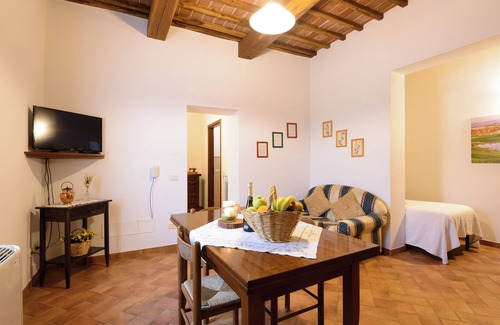 Ponte di Gabbiano Apartment | Apartment Le Biancane delle Crete Senesi Aciano Siena