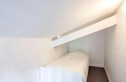 La Richardais Apartment | Apartment Le Petit Robinson-8 by Interhome