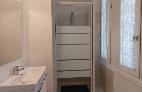 La Richardais Apartment | Apartment Le Petit Robinson-7 by Interhome