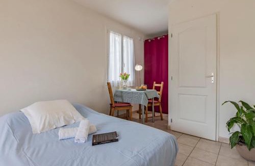 Gardanne Apartment | Apartment Le petit Verdillon by Interhome