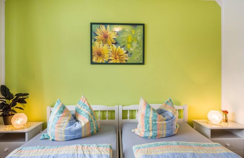 Farchant Apartment | Apartment 'Lechner' with Zugspitz Mountain View, Balcony & Wi-Fi