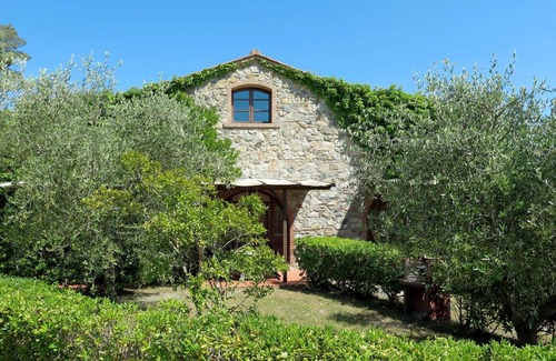 Riparbella Apartment | Apartment Lepre-4 by Interhome