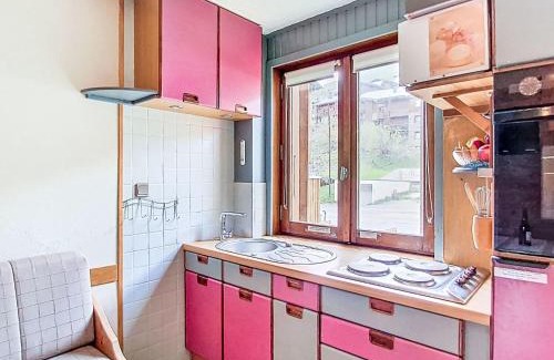 Les Almes Apartment | Apartment Les Chaudes Almes by Interhome