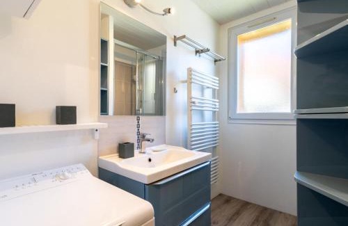 Les Almes Apartment | Apartment Les Grandes Balmes I et II - Le Lac-11 by Interhome