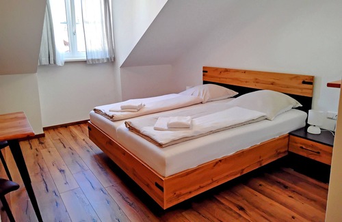 Hohenaschau im Chiemgau Apartment | Apartment living/sleeping room on the top floor without balcony, no. 339