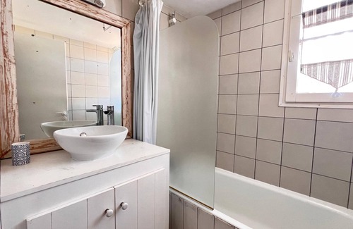 Saint-Martin-de-Re Apartment | Apartment LISERON with terace