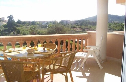 Cala Bona Apartment | Apartment Lili Cala Bona-Pool-Private Sunbeds-nr Beach-direct airport bus-A/C