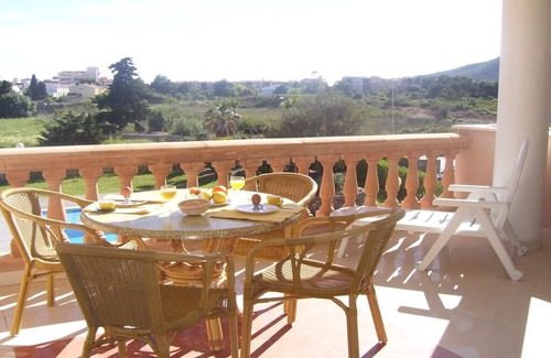 Cala Bona Apartment | Apartment Lili Cala Bona-Pool-Private Sunbeds-nr Beach-direct airport bus-A/C