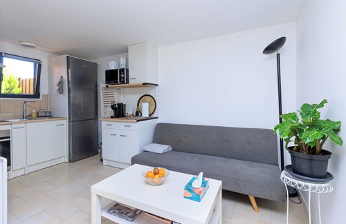 Soustons Apartment | Apartment 'Loc Ty Home' with Private Terrace, Private Garden and Wi-Fi