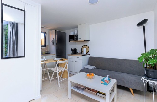 Soustons Apartment | Apartment 'Loc Ty Home' with Private Terrace, Private Garden and Wi-Fi