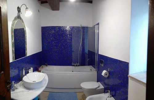 San Feliciano Other | Apartment located within the Baglioni-Pompili Rocca of the fourteenth century.