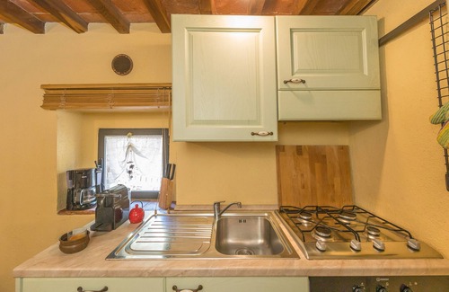 Chianni Apartment | Apartment 'Loft De' Riccardi' with Wi-Fi and Air Conditioning